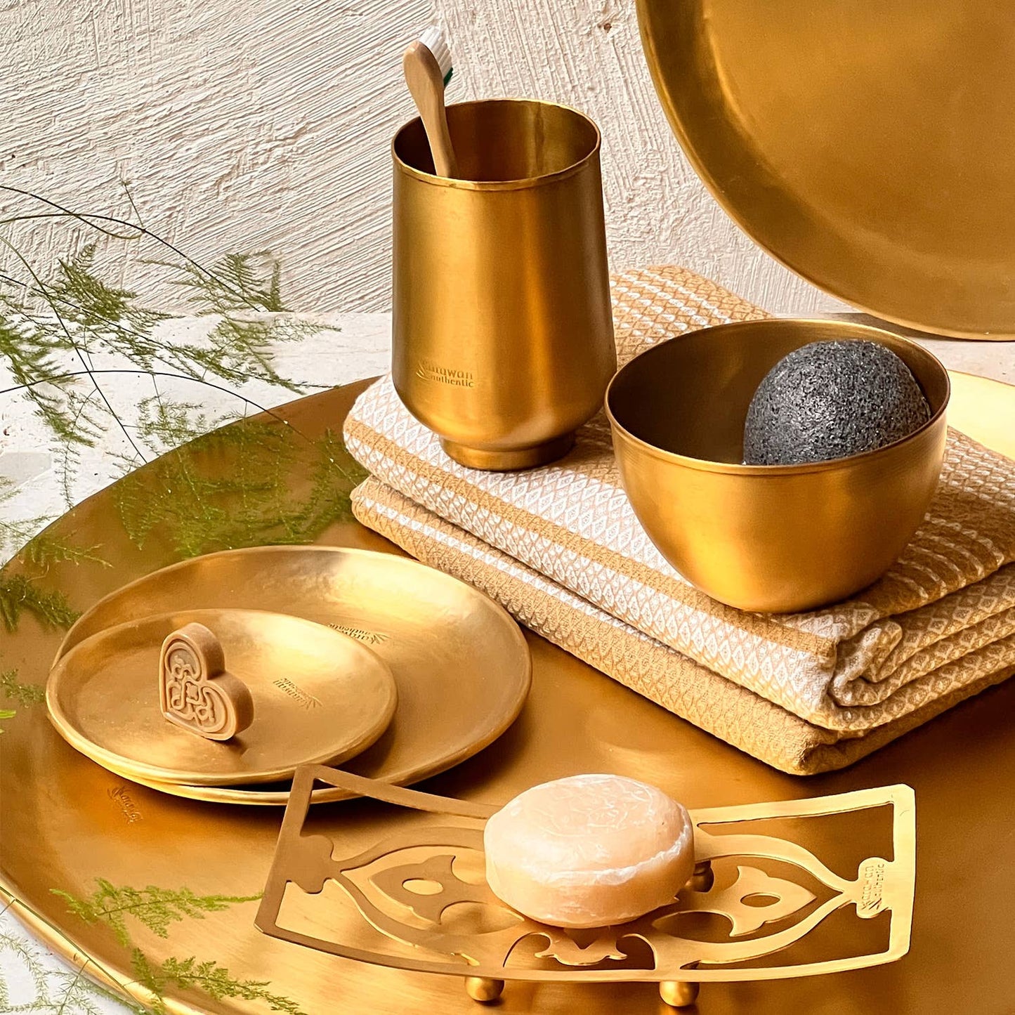 Moon |Smooth brass bowl