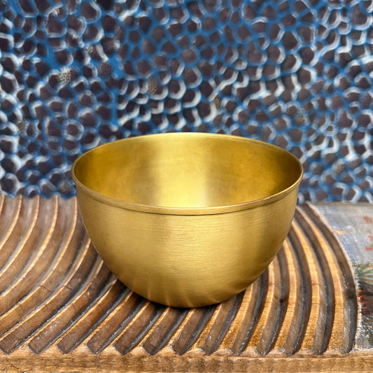 Moon |Smooth brass bowl